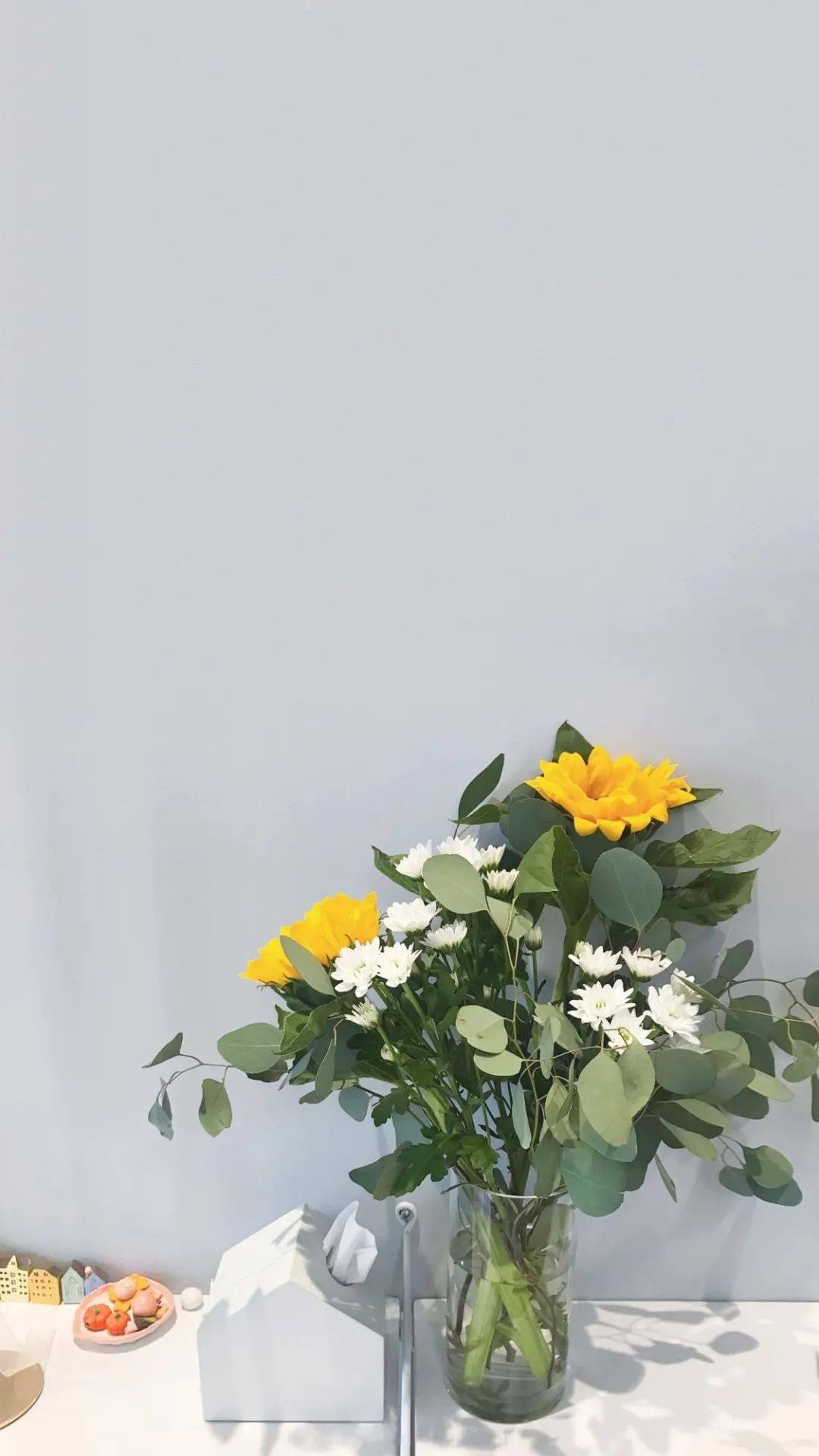 粉色梦幻：苹果手机上的山水水彩动漫壁纸精选