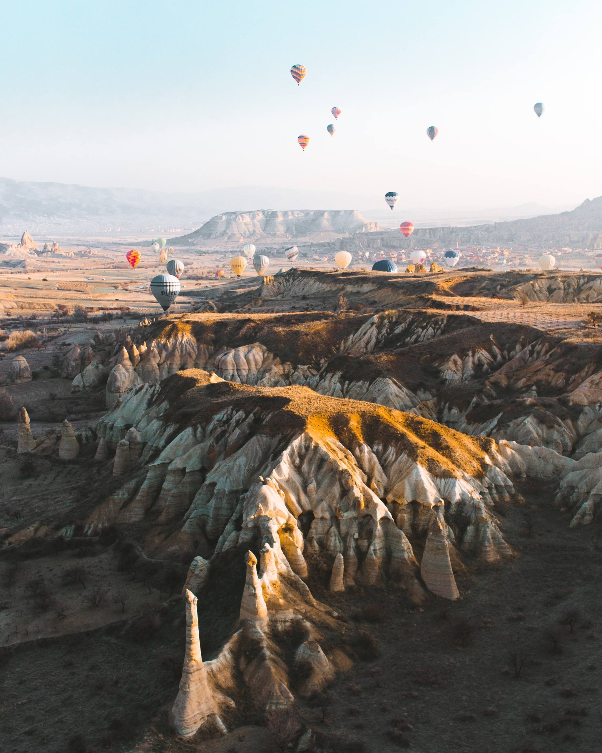 紫韵山水：免费高清壁纸，带你穿越梦幻仙境