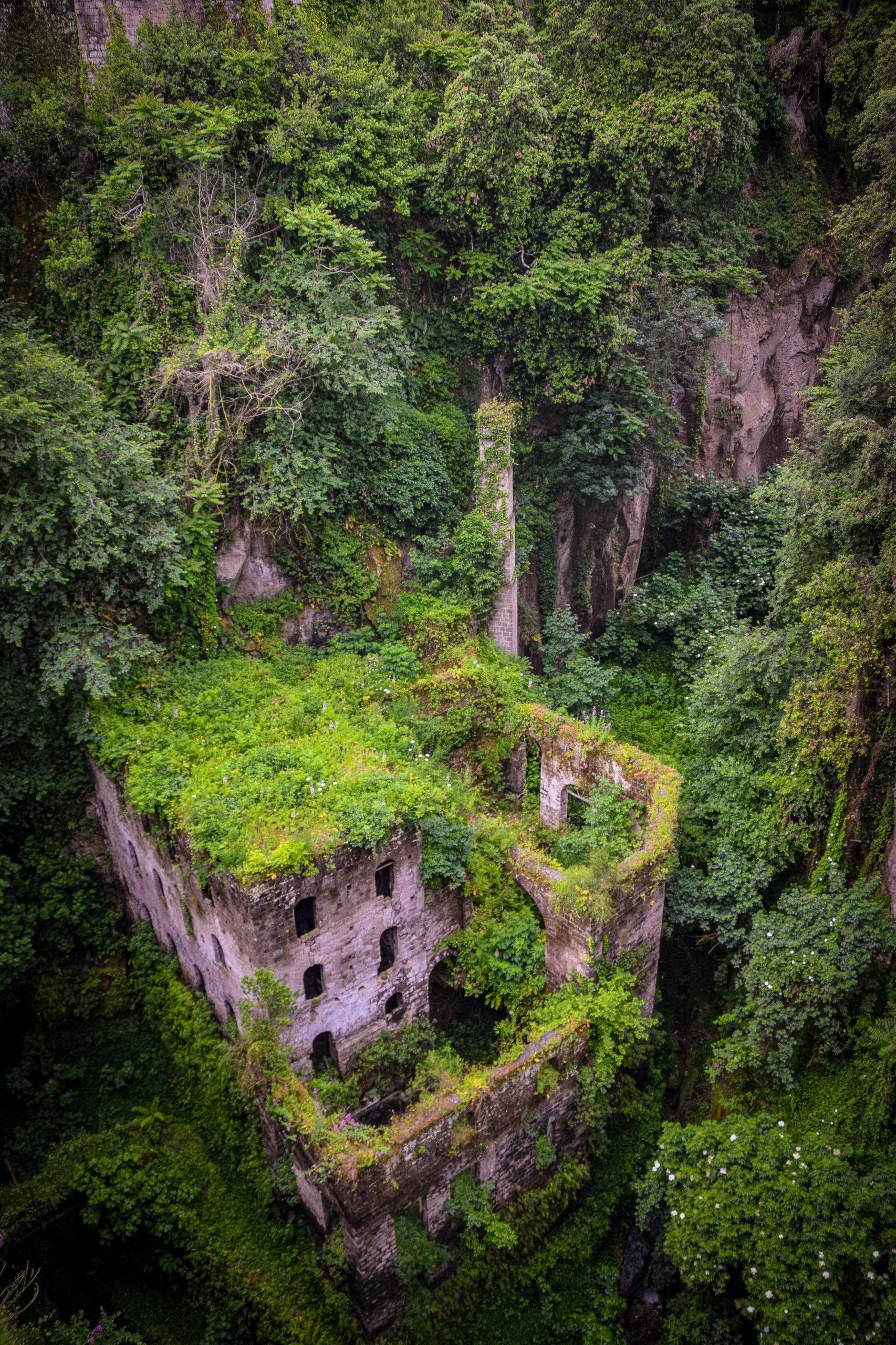 古韵山水：高清手机壁纸带你穿越千年画卷