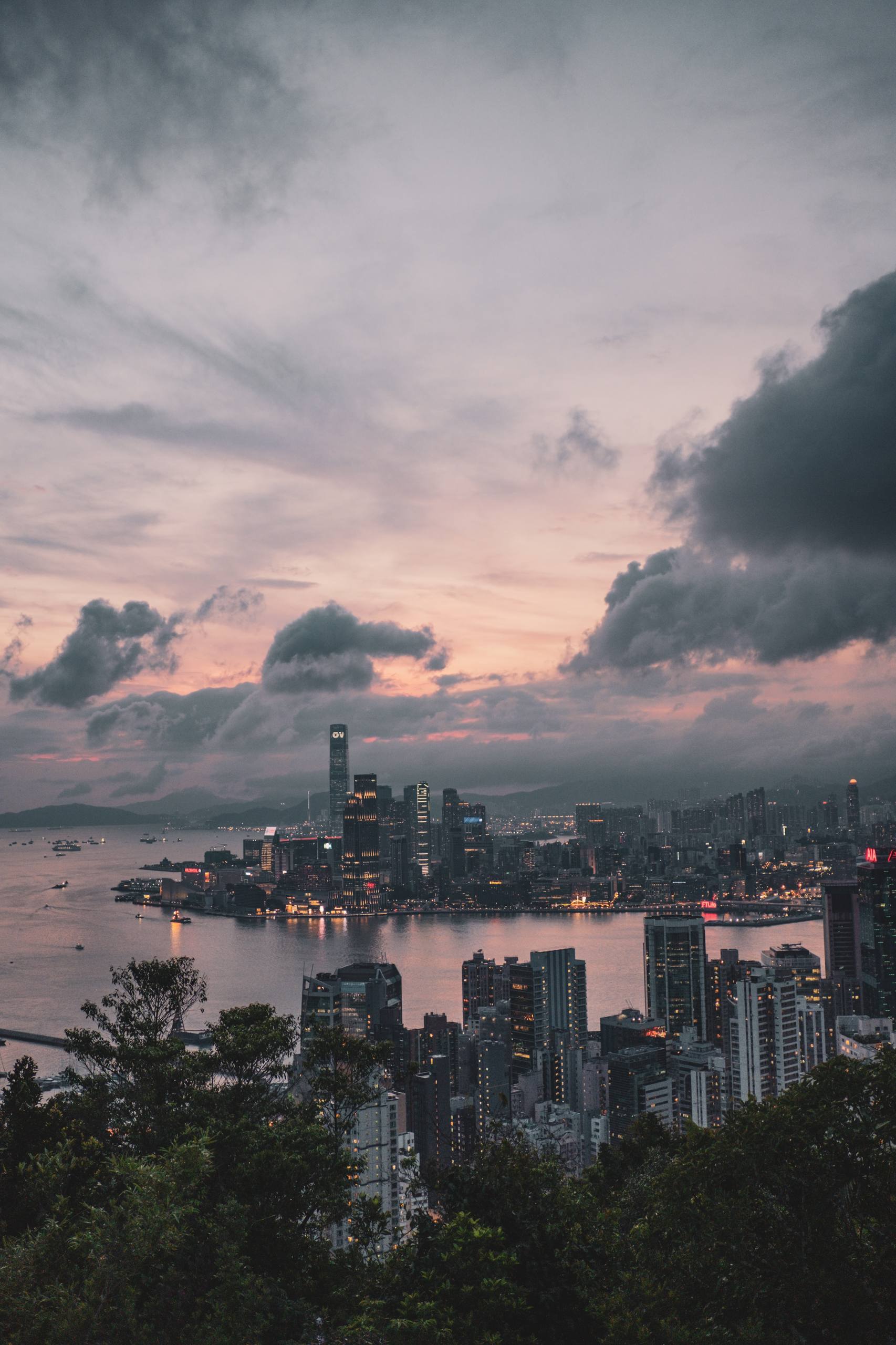 山水画卷：手机里的免费伤感风景诗篇详细内容2